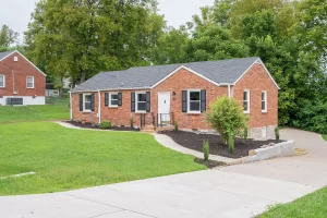Nashville homes for sale with a pool under $200,000, Nashville homes for sale with a workshop under $250,000, Nashville homes for sale with a first-floor