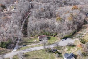 Nashville homes for sale in neighborhoods with good schools, Nashville homes for sale with low HOA fees, Nashville homes for sale with a pool under $300,000, Nashville homes for sale with a lot of natural light,