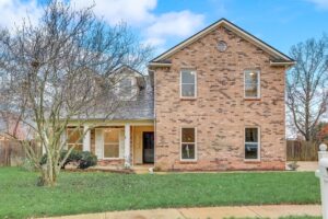 Nashville homes for sale with a corner lot, Nashville homes for sale with a large kitchen under $250,000, Nashville homes for sale in neighborhoods with low crime rates, Nashville homes for sale with a formal dining room, Nashville