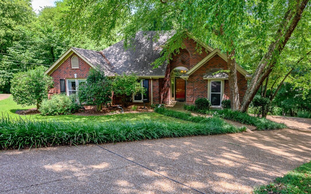 6144 Tuliptree Ln, Nashville, TN 37221