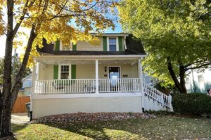 Single-family homes for sale in Nashville under $500,000, Luxury houses for sale in Nashville with pool, Affordable condos for sale in Nashville downtown, Nashville homes with acreage for sale