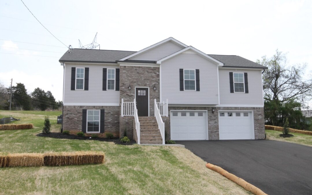 1611 Rugby Ct, Columbia, TN 38401