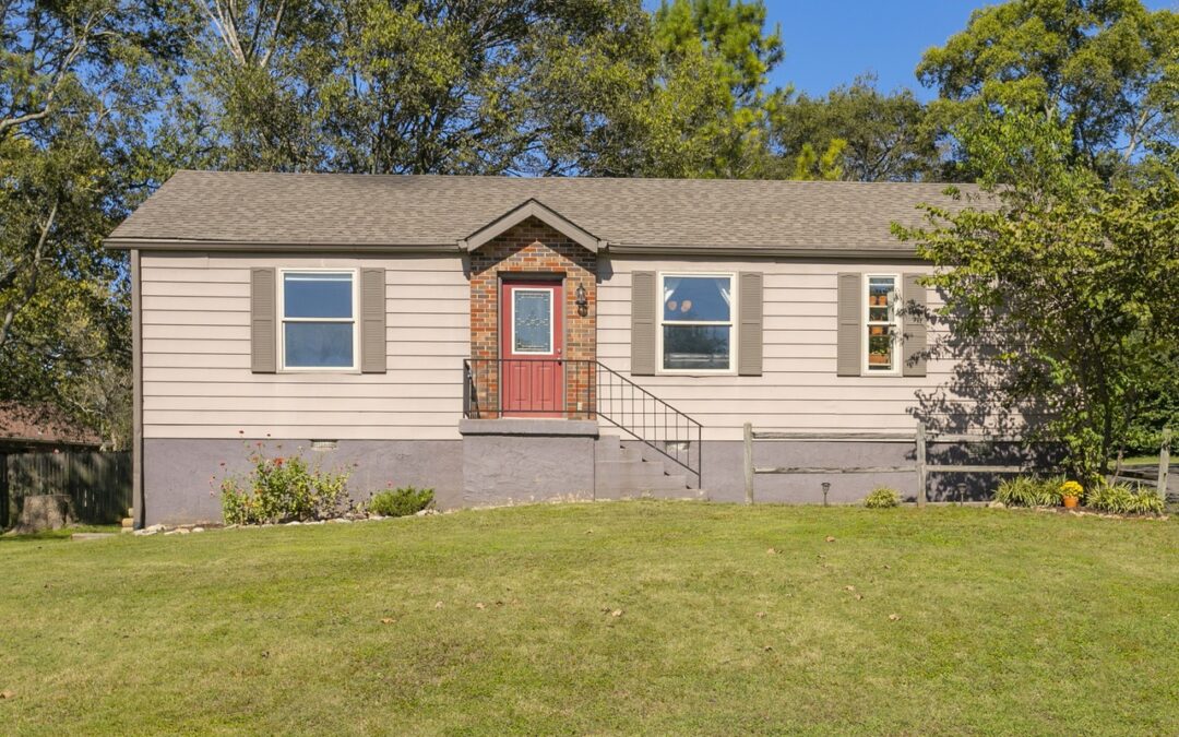 704 Hidden Hill Dr, Hermitage, TN 37076