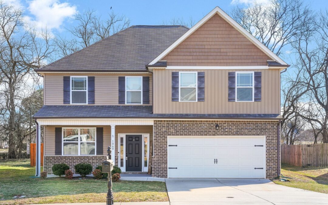1068 Thrasher Dr, Clarksville, TN 37040