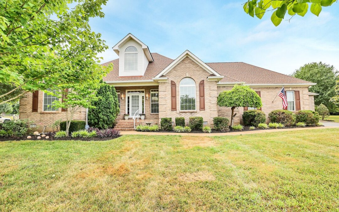 1909 Victorian Rd, Columbia, TN 38401