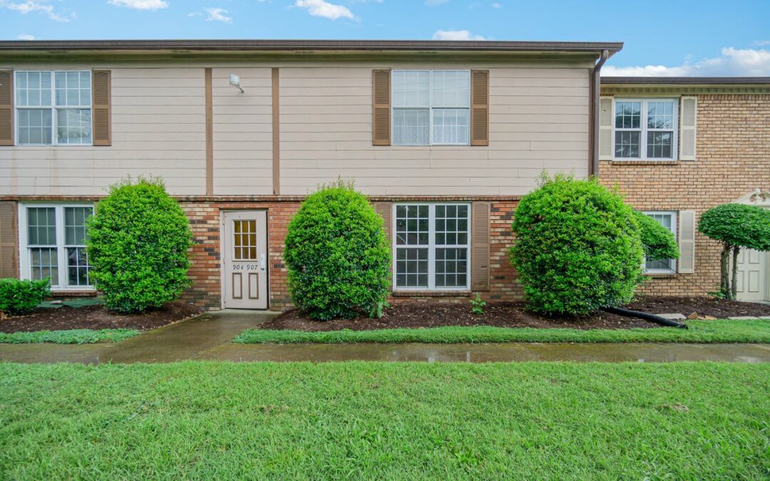 905 Coarsey Dr, Nashville, TN 37217