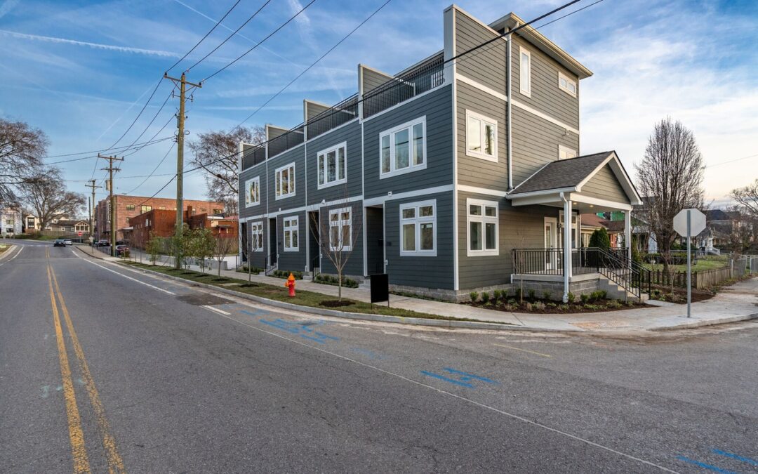 330 Douglas Ave, Nashville, TN 37207