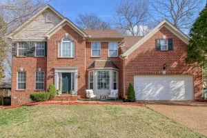 porch under $200,000, Nashville homes for sale with a corner lot, Nashville homes for sale with a large kitchen under $250,000, Nashville homes for sale in neighborhoods with low crime rates, Nashville homes for sale with a formal dining room