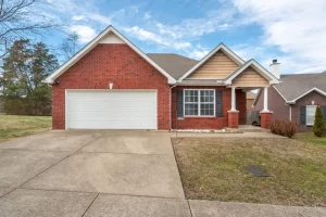 Nashville homes for sale with a pool under $200,000, Nashville homes for sale with a workshop under $250,000, Nashville homes for sale with a first-floor laundry room, Nashville homes for sale in neighborhoods with easy access to highways, Nashville homes for sale with a finished basement under $300,000, Nashville homes for sale with a detached garage, Nashville homes for sale in gated communities, Nashville homes for sale with a mountain view