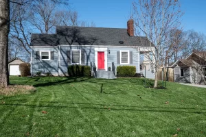 Nashville homes for sale in quiet neighborhoods with mature trees, Nashville homes for sale with a pool under $200,000, Nashville homes for sale with a workshop under $250,000,