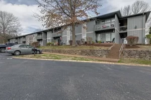 Nashville homes for sale in neighborhoods with good schools, Nashville homes for sale with low HOA fees, Nashville homes for sale with a pool under $300,000, Nashville homes for sale with a lot of natural light,