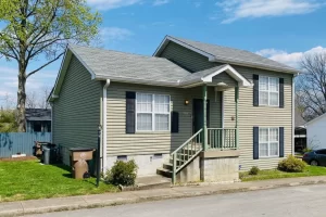 real estate agent near me,