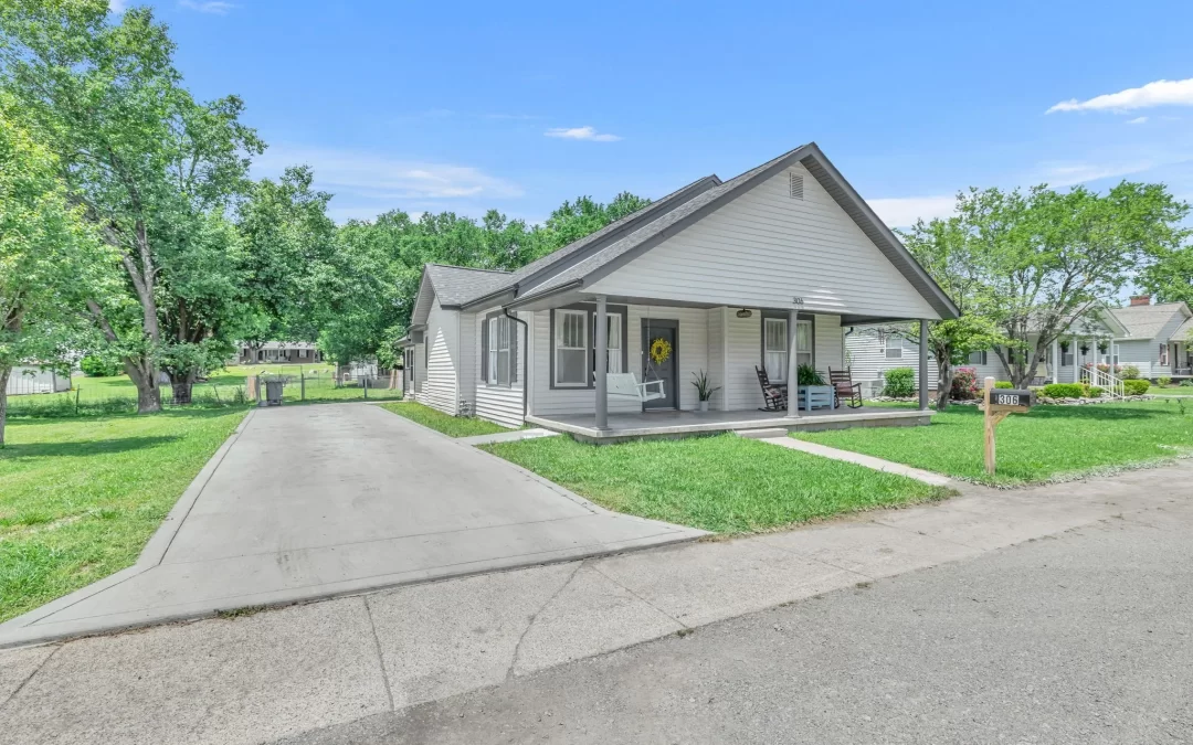306 N Central Ave, Watertown, TN 37184