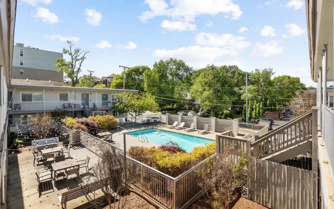 801 Hillview Hts Apt 204, Nashville, TN 37204